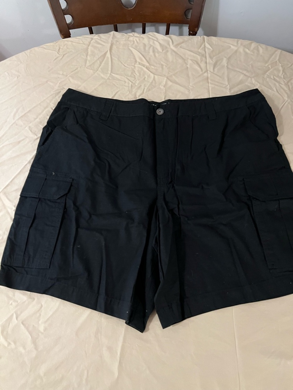 Saddlebred Black Men's Cargo Shorts with Flap Pockets
